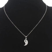 Essentialshouses New Best Friends black white Necklace