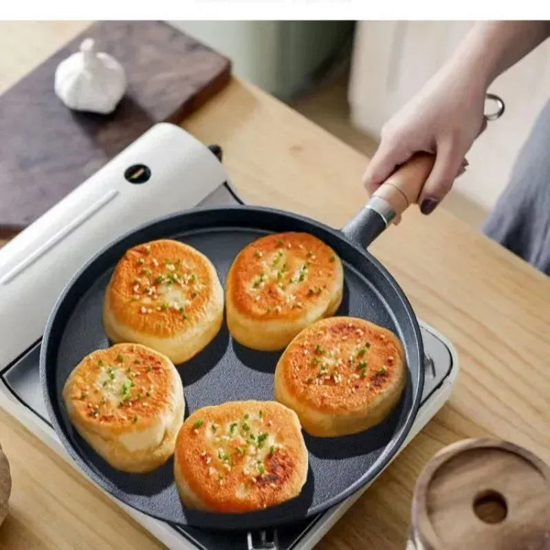 Essentials House 26cm Cast Iron Frying Pan Uncoated Non-stick Egg Pancake Pan Crepe Maker Steak Frying Pot Gas Induction