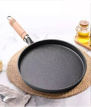 Essentials House 26cm Cast Iron Frying Pan Uncoated Non-stick Egg Pancake Pan Crepe Maker Steak Frying Pot Gas Induction