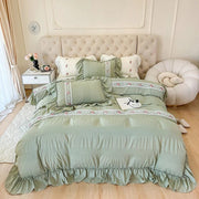 Essentialshouses 2 / Queen 200X230 4pcs / Flat Bed Sheet Lace Ruffles Flowers Bedding Set