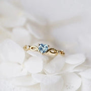 Essentialshouses B2678 / 10 Huitan Simple Heart Ring
