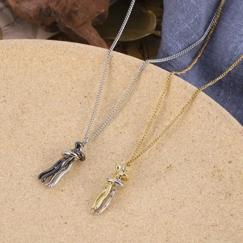 Essentialshouses Couple Hugging Pendant Necklace
