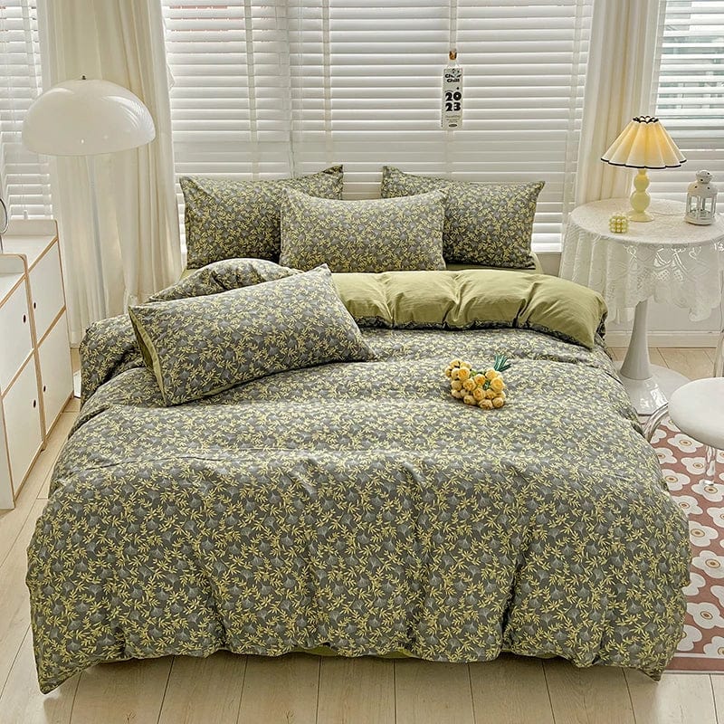 Essentialshouses Floral Printed Bedding Set