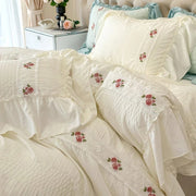 Essentialshouses Lace Ruffles Flowers Bedding Set