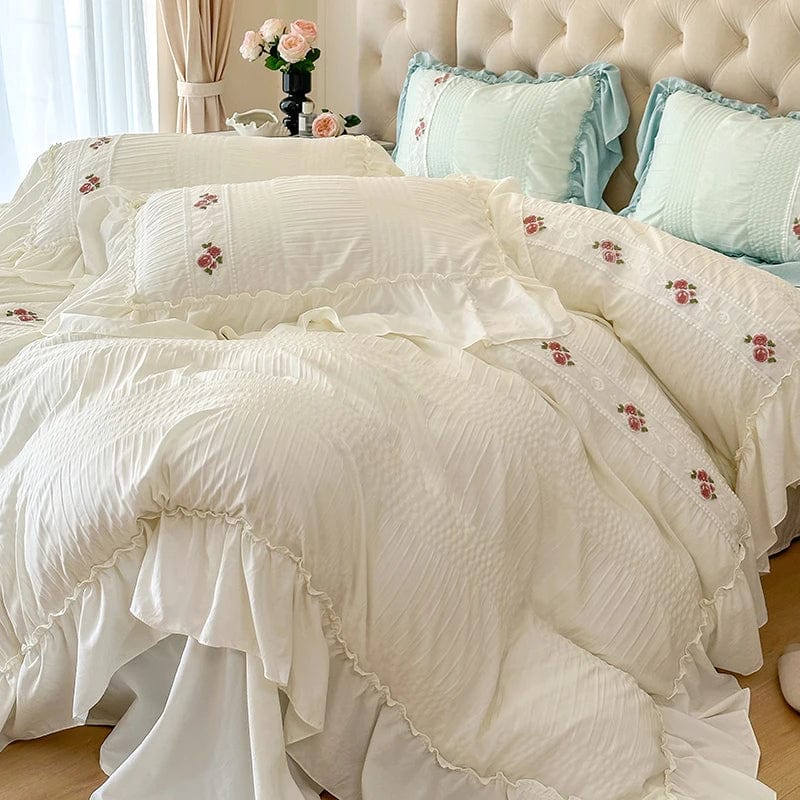 Essentialshouses Lace Ruffles Flowers Bedding Set
