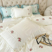 Essentialshouses Lace Ruffles Flowers Bedding Set