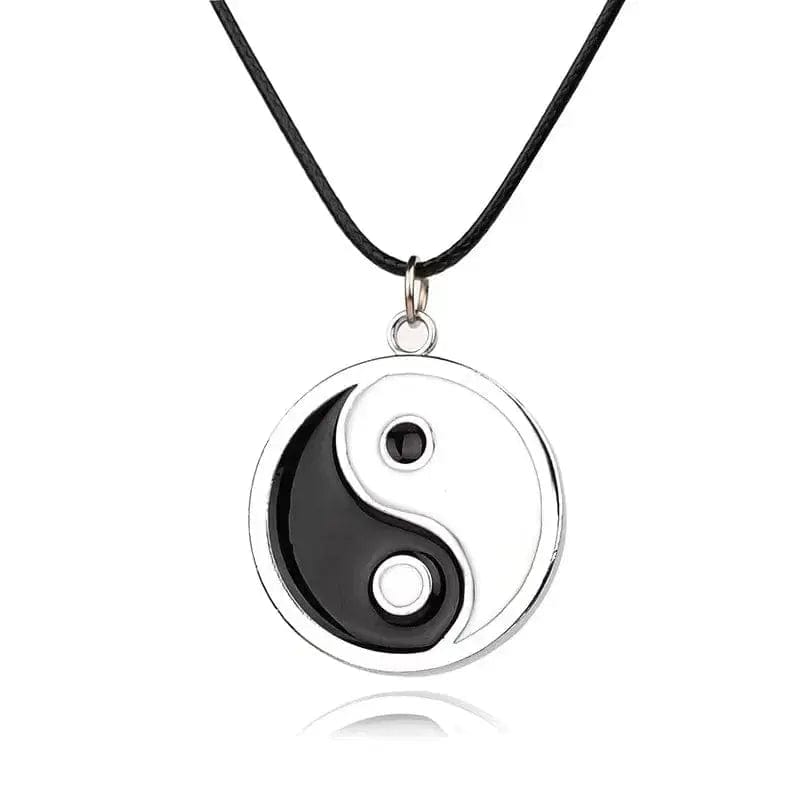 Essentialshouses New Best Friends black white Necklace