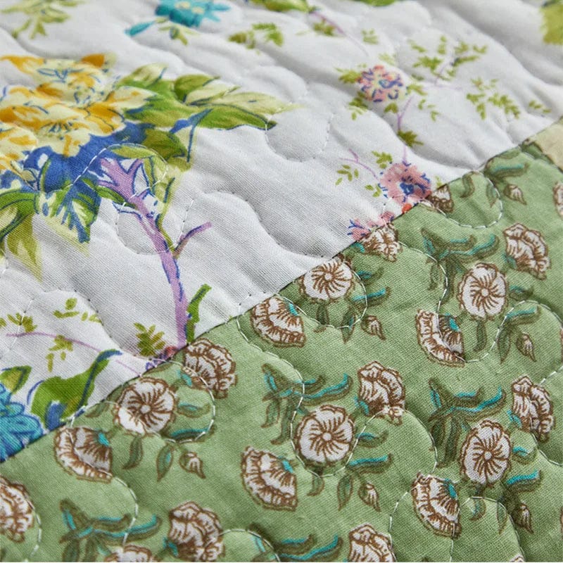 Essentialshouses Patchwork Cotton Quilt Set