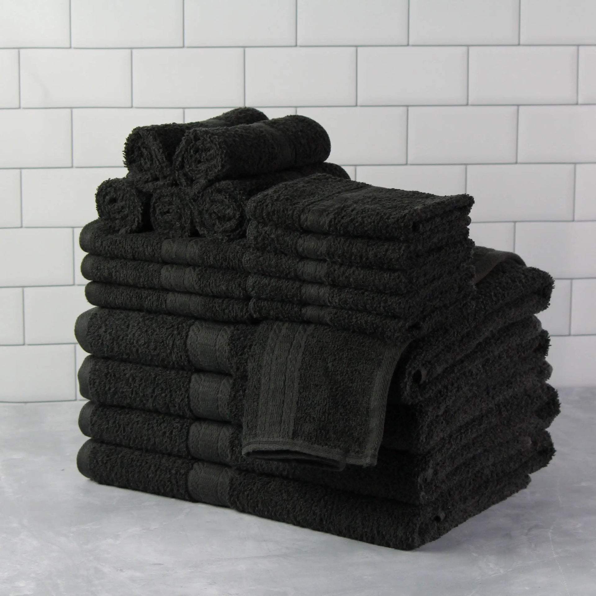 Essentialshouses 🛁 Solid 18-Piece Bath Towel Set – Comprehensive Comfort & Convenience