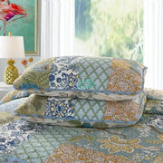 Essentialshouses Summer Patchwork Quilt Set