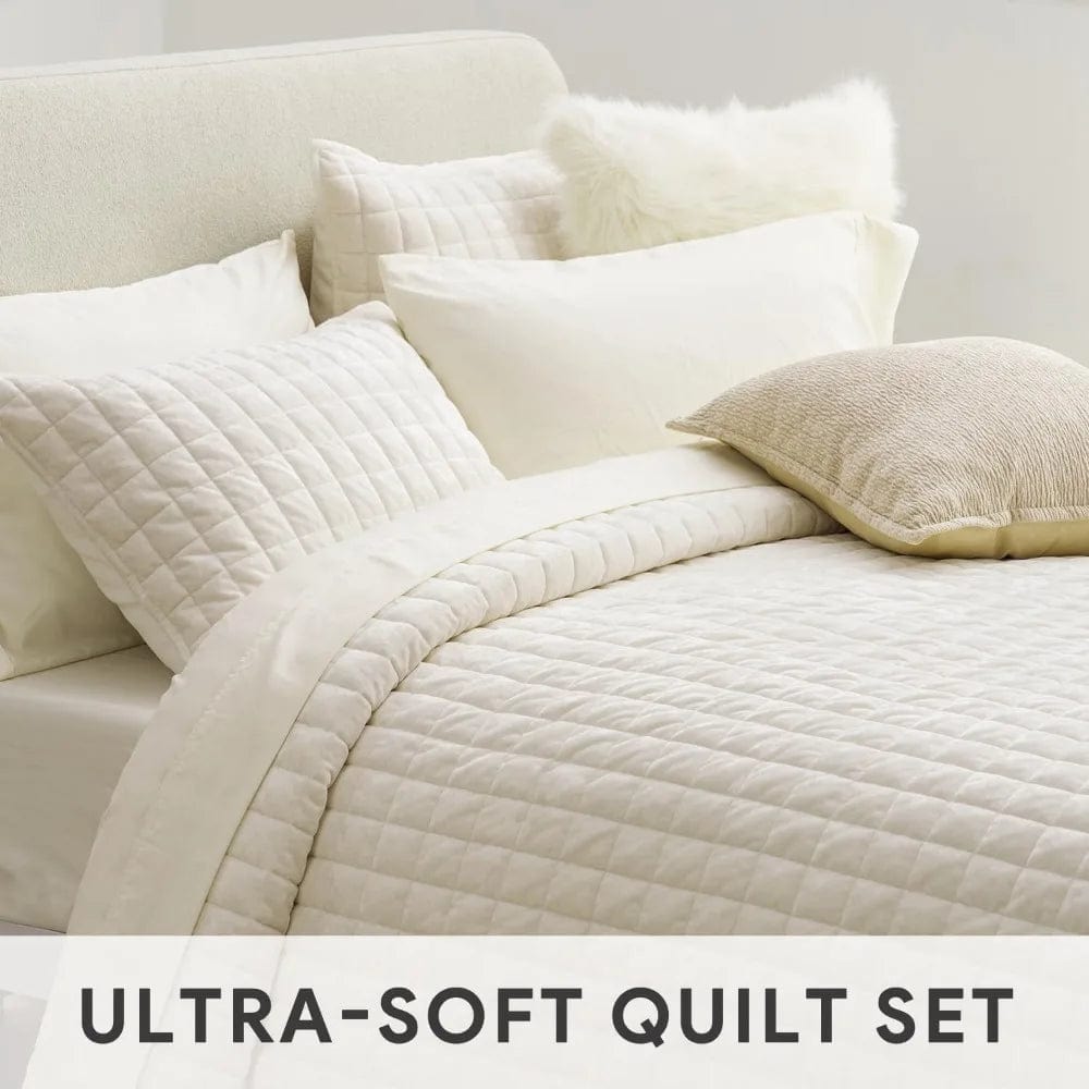 Essentialshouses WHITE Luxury Velvet Quilt Bedding Set