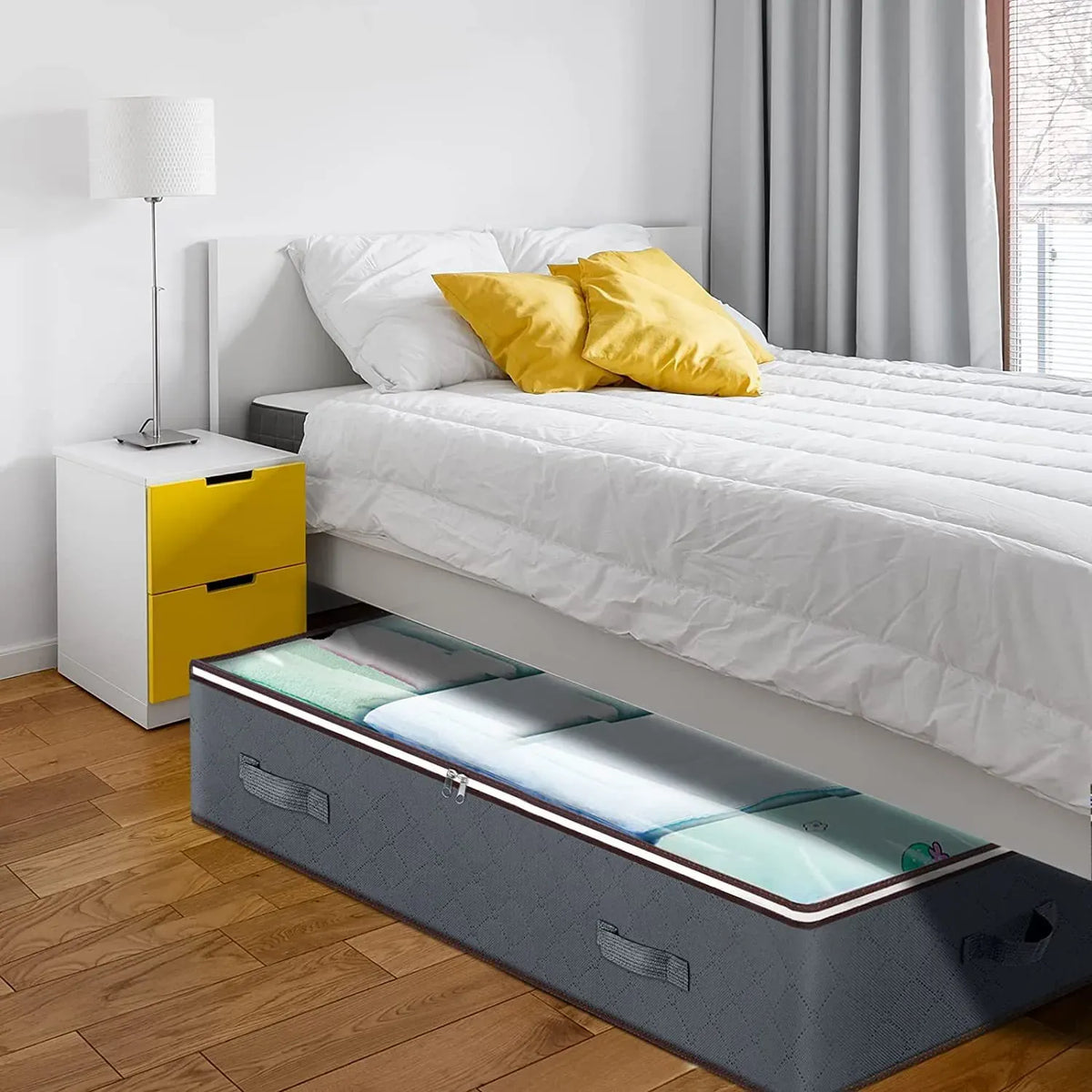 Foldable under-bed storage bag with clear viewing window